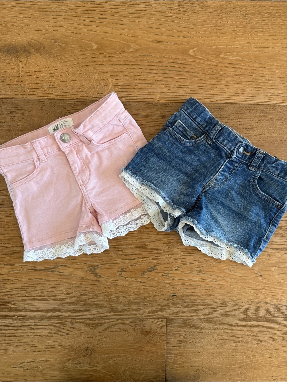 2 Pairs girls shorts by H&M and Cat and Jack size 4T and 5T